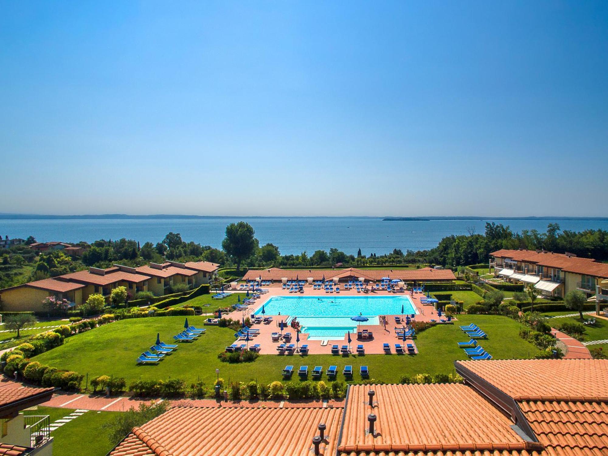 Montecolo Resort By Wonderful Italy Manerba del Garda Exteriör bild